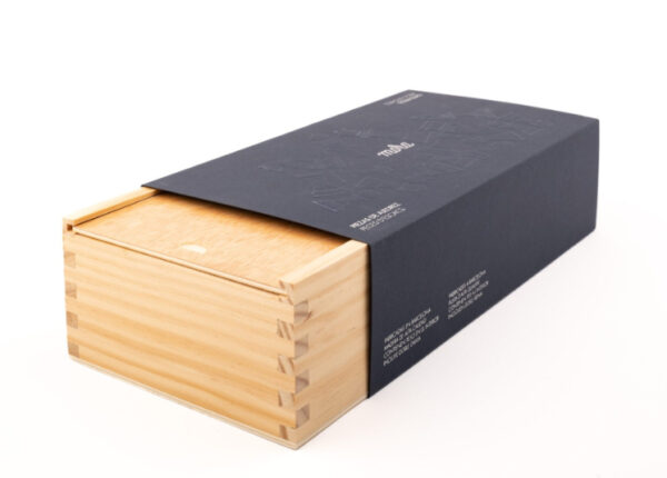 caja piezas de ajedrez mora